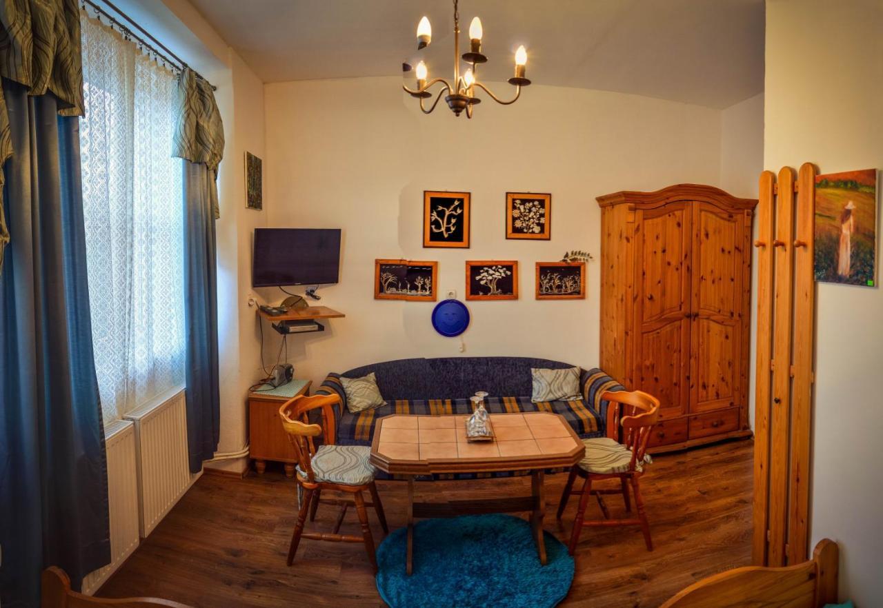 Guesthouse Ilona Velky Kamenec Dış mekan fotoğraf